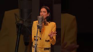 AUTOTUNE vs NO AUTOTUNE dualipa levitating shorts popmusic ytshorts [upl. by Pero]