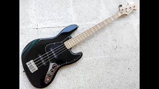 Squier Vintage Modified Jazz Bass 77 Demo [upl. by Aanas]