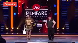 Sunil grover as nakli dharmendra funny comedy at flimfare [upl. by Shoifet479]