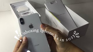 Unboxing Iphone XS in 2023 🌷🐚 [upl. by Aihpled]