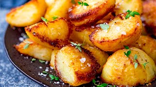 The BEST Crispy Roast Potatoes [upl. by Thain]