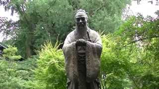 Tokyo spiritual spot Yushima Seidu 湯島聖堂128 孔子像Confucius [upl. by Ecinev]