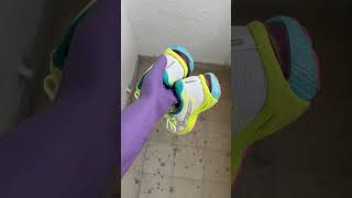 Técnica para blanquear zapatillas 👟🤍 [upl. by Dj]