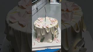 Making the fivepetal flower cake on the side tiglezcakes [upl. by Adlitam]