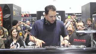 Mix Master Mike Skullcandy SIA 11 [upl. by Omik609]