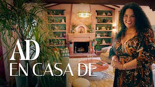 La diseñadora Justina Blakeney muestra su colorida casa en California  AD México y Latinoamérica [upl. by Mullac]