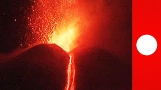 Spectaculaire Etna  le volcan en éruption crache des geysers de lave [upl. by Sharai21]