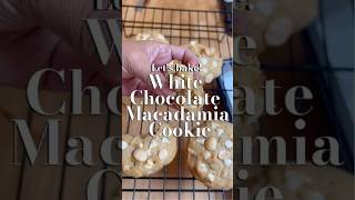 White Chocolate Macadamia Cookie cookierecipes macadamia whitechocolate whitechocolaterecipe [upl. by Anaeel682]