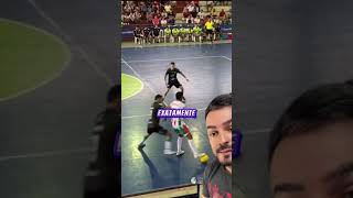 Jogador foi na maldade deu nisso football foryou cr7 viralshort futsal footballer [upl. by Nabatse]