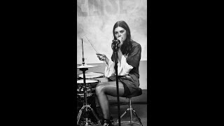 Elise Trouw LIVE at xBk Des Moines [upl. by Kaila162]