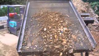 1003344mov TOP SOIL SCREENER OURS AT WORK MOVIE 2 [upl. by Willem750]