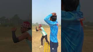 Bat 🏏 और Ball 🎾 कि लड़ाई 😱❤️ cricket shorts ytshorts trending foryoupage reels love top [upl. by Saville180]