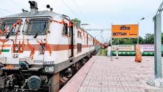 2102019 FIRST RUN NEW LHB SAPT KRANTI EXP 1255712558 MFP TO ANAND VIHAR TARMINAL [upl. by Lais637]