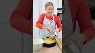 Apfelkuchen mit Pudding  Mit knusprigem Mürbeteig und Streusel 🍎😍 I Einfach Backen [upl. by Lamoree]