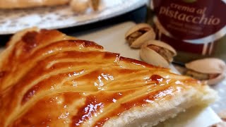 Recette Galette des rois 🤴 frangipane pistaches [upl. by Lyrem]