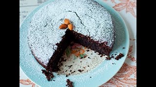 Come fare la torta caprese  videoricette di torte alle mandorle e cioccolato [upl. by Chamberlin]