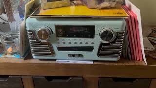 Victrola 50s Retro Bluetooth Record Player amp Multimedia Center Quick Review [upl. by Nij867]