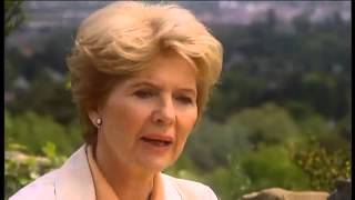 Eva Lind im Gespräch mit Christiane Hörbiger 2004 [upl. by Ibbor316]