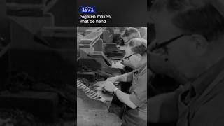 🎞️ Sigaren maken met de hand 1971 Shorts [upl. by Ahsieyn]