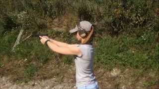 Girl shooting Glock 17Gen4 [upl. by Imik]