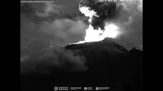 POPOCATÉPETL I EXPLOSIÓN EN EL VOLCÁN 030923 [upl. by Odlavu]