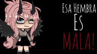 Esa Hembra es MALAGLMV [upl. by Issirk]