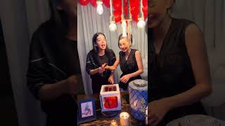 komal meer birthday surprise to yashma gill and open the cake🎉🎂 [upl. by Spark471]