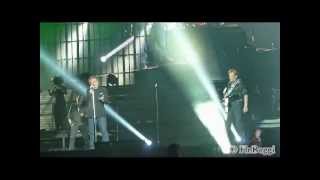 JOHNNY HALLYDAY quotTOUTE LA MUSIQUE QUE JAIMEquot AVEC EDDY MITCHELL STADE DE FRANCE 16062012 [upl. by Safoelc648]