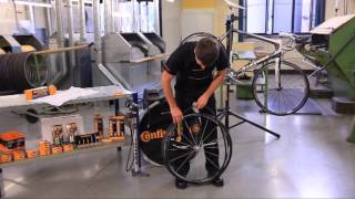 Continental  Road bike Mounting beadededge or folding tires [upl. by Ledarf]