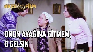 Neşeli Günler  Onun Ayağına Gitmem O Gelsin [upl. by Dorri]