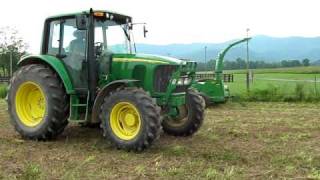 JOHN DEERE CHOPPING ALFALFA [upl. by Araccat]