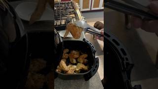 Air fryer chicken wings for a quick and easy dinner cooking cookingvideo airfryer quickrecipe [upl. by Eserehc797]