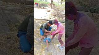 aise koun khelta hai holi holispecial holi newsong comedy neerajcomedyskits funny trend [upl. by Oivlis]