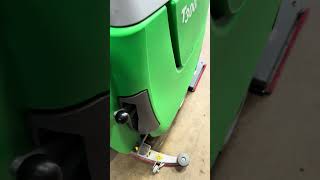 Tennant T300 20quot WalkBehind Battery Floor Scrubber Cleaner Vacuum 78HR VIDEO 🎥 20386 [upl. by Tumer202]