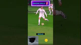 No look Plays🔥🔥 football footballskills skills [upl. by Ahsenat651]