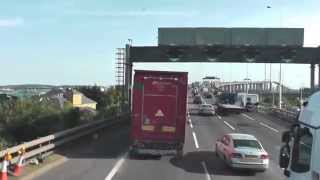 Crossing the Queen Elizabeth II Bridge by Bus Ensign X80 [upl. by Learrsi]