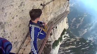 Hua Shan plank walk  Harness [upl. by Ariana694]