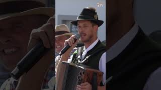 Dorffest mit Pferdekutschengala  Berndorf [upl. by Airdnalahs]