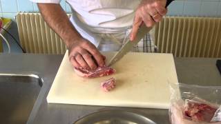 Cours de cuisine Manchonner des côtes de porc [upl. by Flannery]