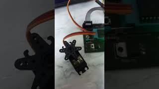 microcontroller control servo motor Mg995 full rotation part 1 microcontroller [upl. by Sallyann]