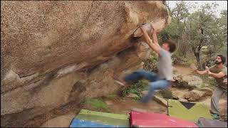 Lance de la Hormiga Boulder Torrelodones Madrid [upl. by Edorej]