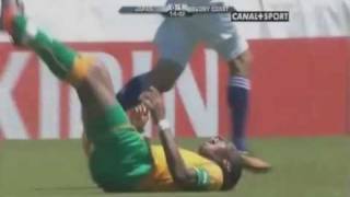 2010 64 サッカー 日本対コートジボワール 自殺点 跳び膝蹴り 報復 [upl. by Normac905]