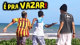 ARRASTÃO NA PRAIA   PEGADINHA   Mix [upl. by Malorie]