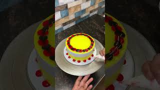 Amazing Cake Design Vanilla Pineapple cake cakedecorating ytshorts vannila ytviral cakes [upl. by Nothgierc]