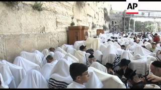 Orthodox Jews gather for traditional passover blessing [upl. by Ajtak11]