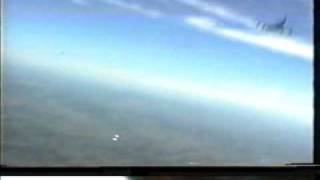 Skydive Near Miss Passenger Airplane [upl. by Cathi906]