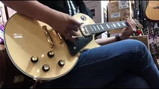 Sound Demo Epiphone Les Paul Custom Blackback LimitedEdition Electric Guitar Antique Ivory [upl. by Nuyh]