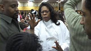 Apostle Sheraine Lathon Laying Hands [upl. by Clyte]