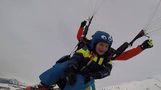 Baptême parapente à ski enfant de 6 ans avec Envergure en Maurienne [upl. by Rramahs352]