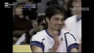 29111998 Finale Mondiali Maschili Volley Italia  Jugoslavia 30 [upl. by Ardnuasal]